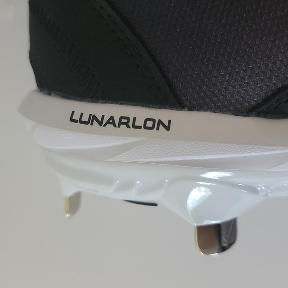 Nike Women’s Lunar Hyperdiamond 2 Pro Fastpitch Softball Cleats - Picture 4 of 10